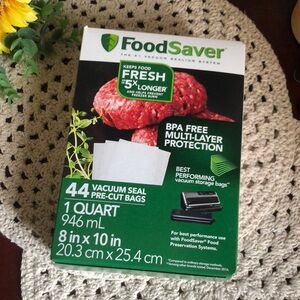 FoodSaver Vacuum Seal Pre-Cut Bags - 1 quart
